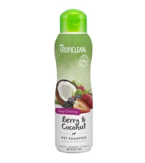 TropiClean Berry & Coconut Pet Shampoo (Deep Cleaning)